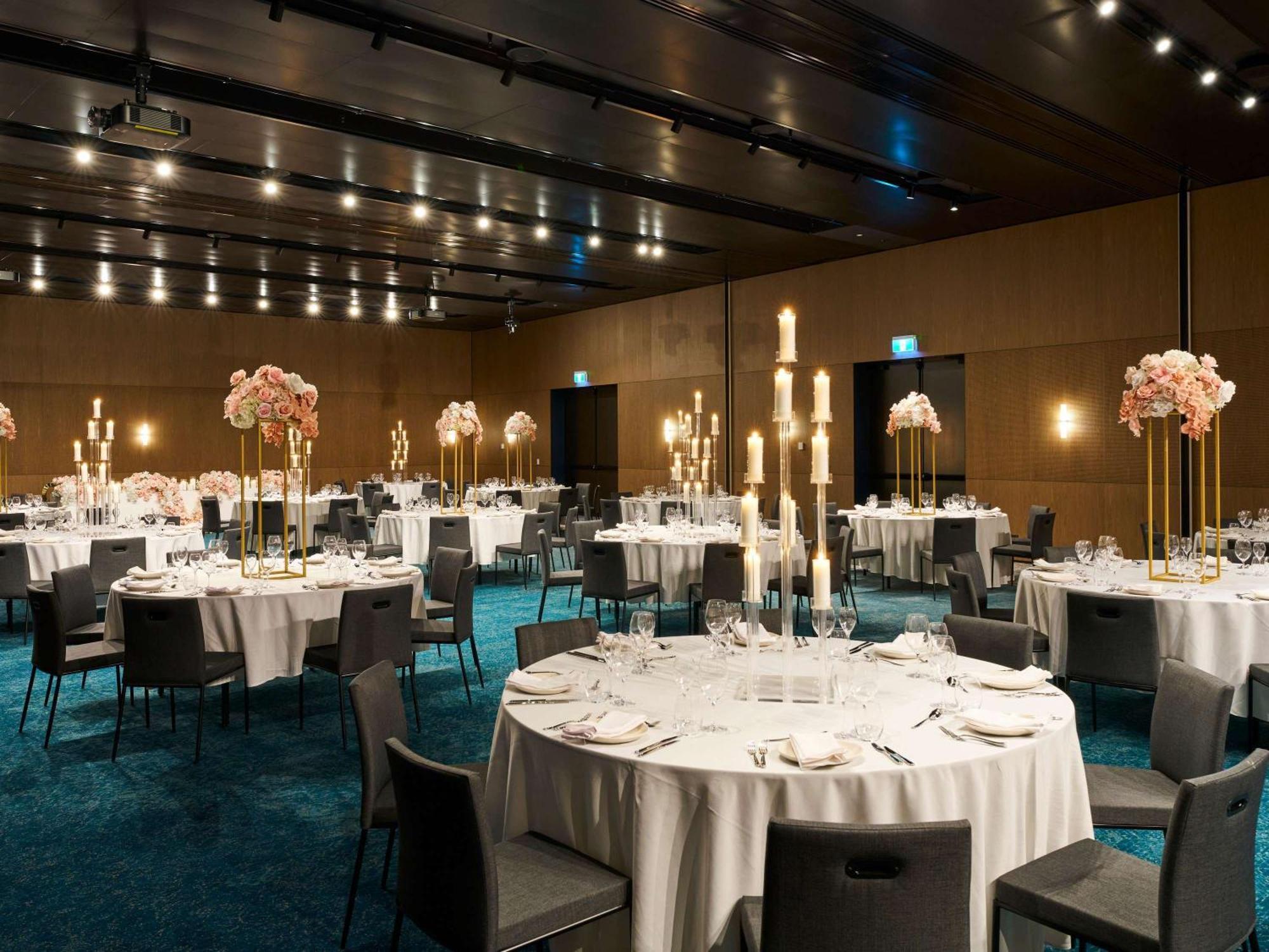 Ibis Styles Melbourne Airport Hotel Exterior photo