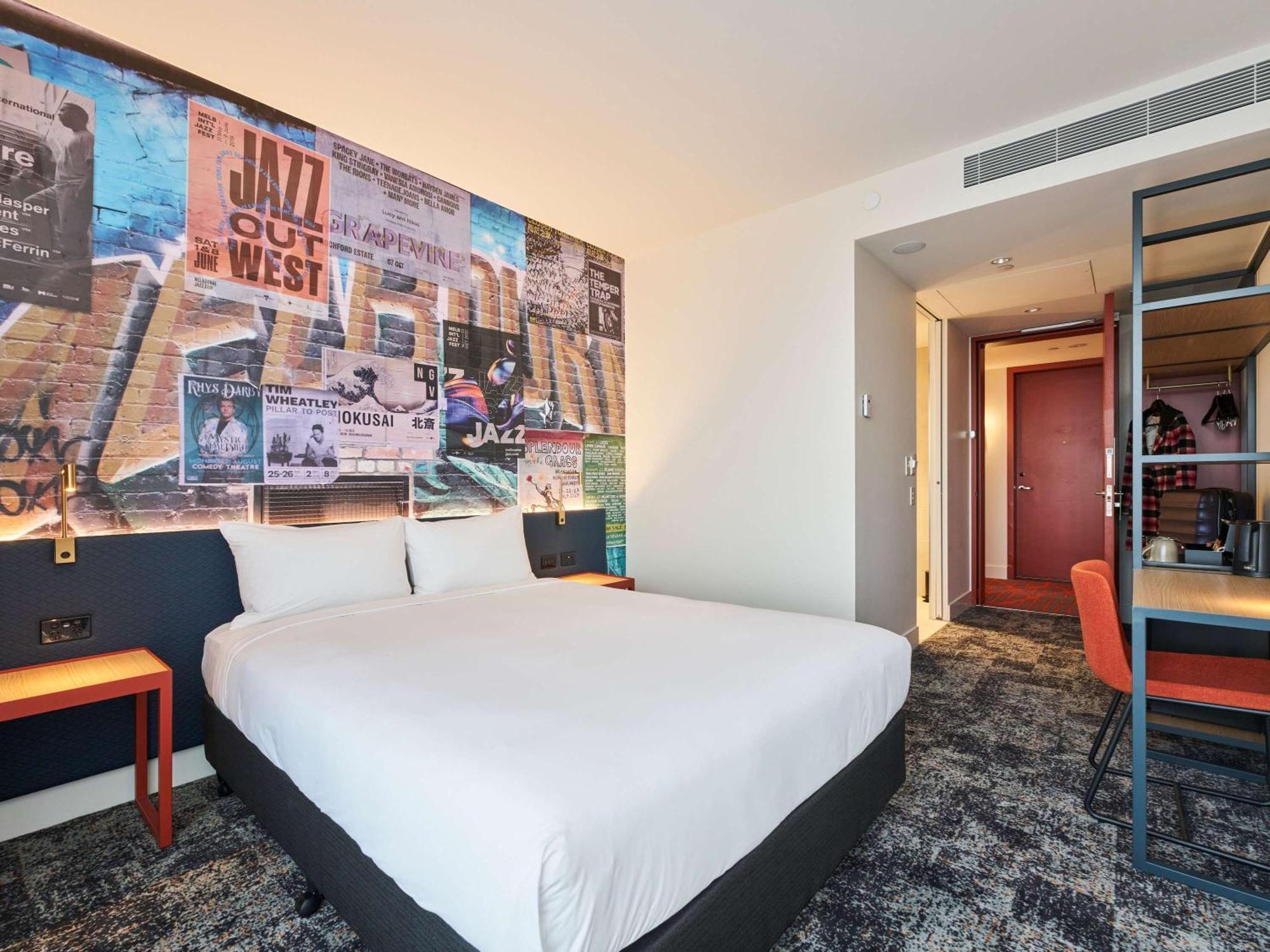 Ibis Styles Melbourne Airport Hotel Exterior photo