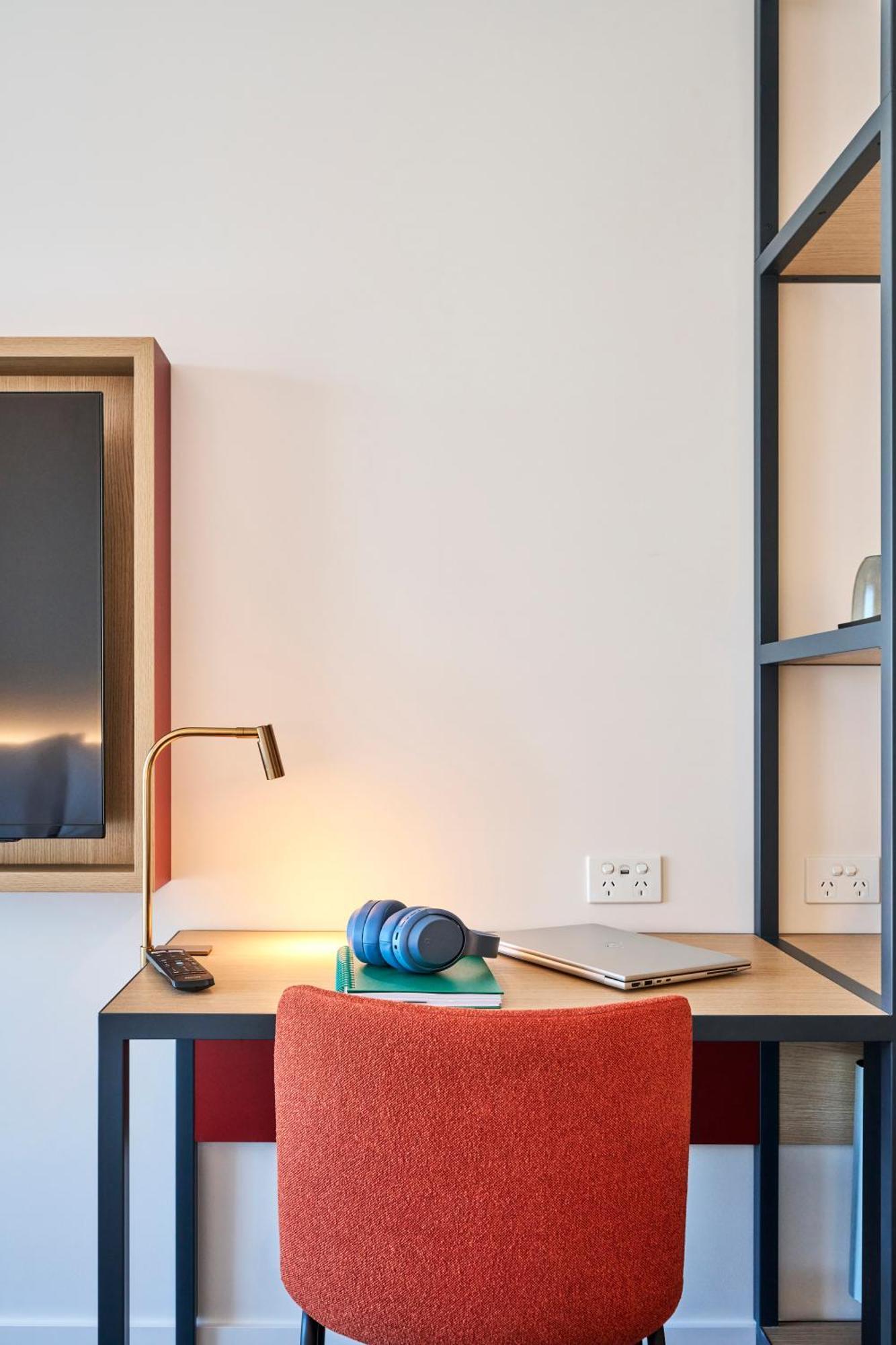 Ibis Styles Melbourne Airport Hotel Exterior photo